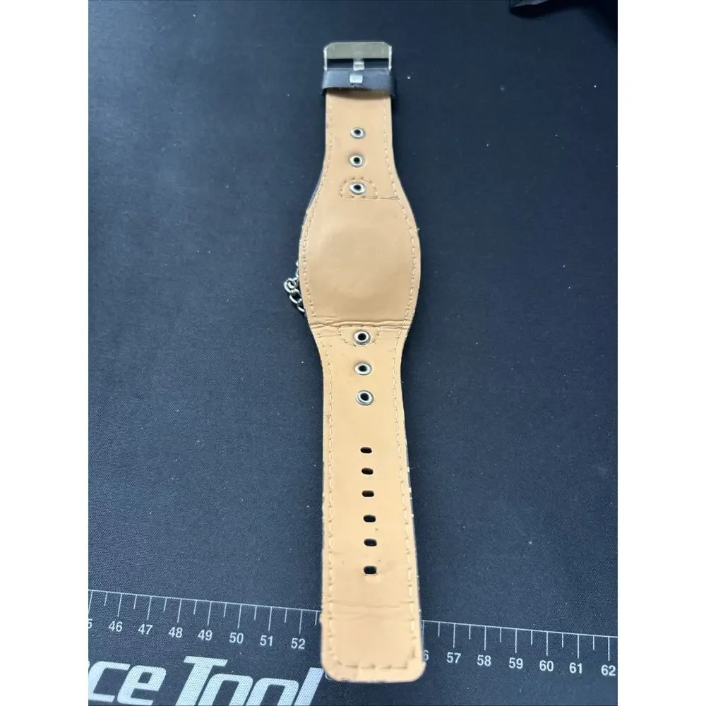 Punk Style Skull And Cross Bones Quartz Watch